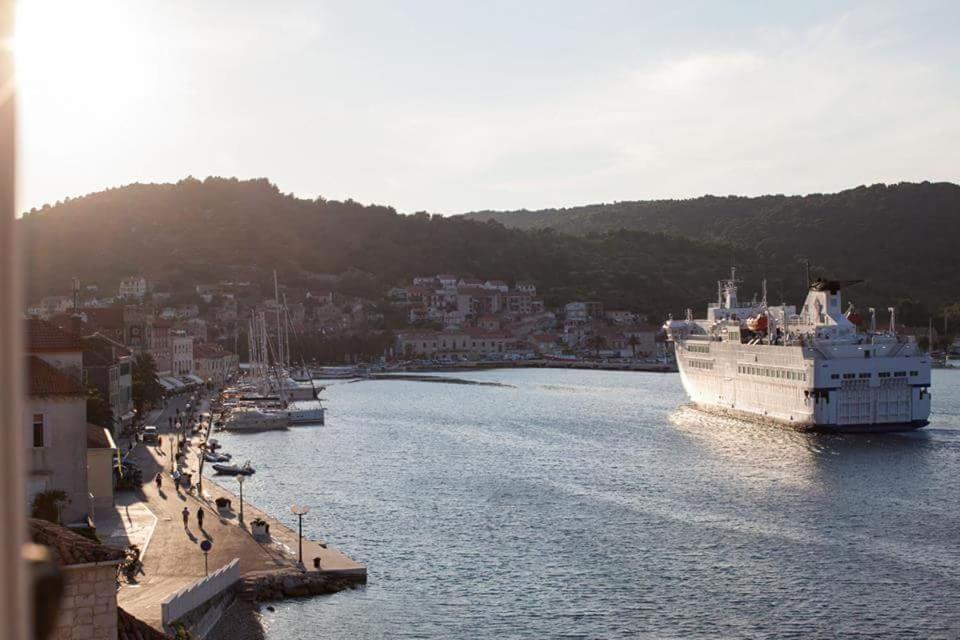 Domina Apartma Vis